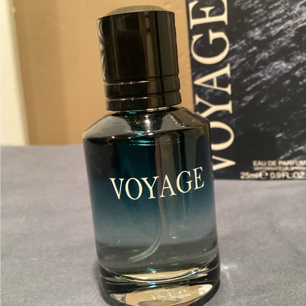 Voyage Men's Fragrance - Black and Blue